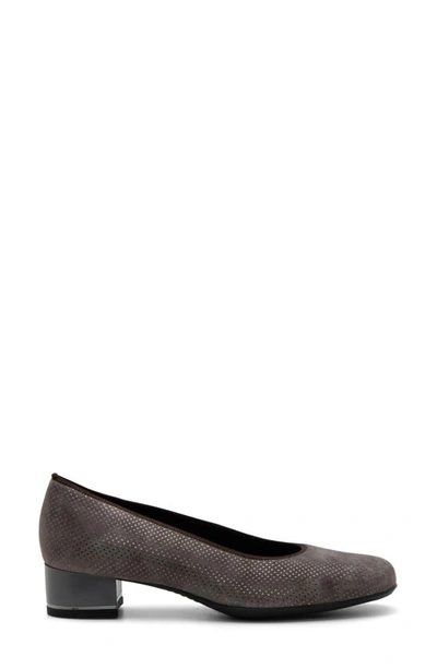 Ara Gabrielle Pump In Street
