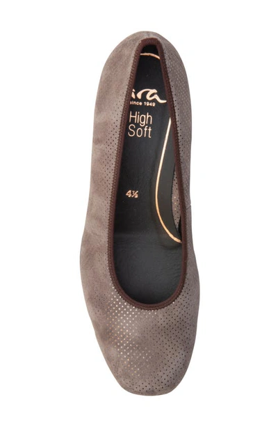 Ara Gabrielle Pump In Street