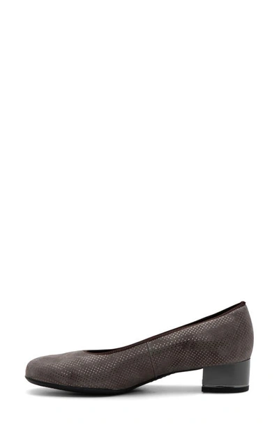 Ara Gabrielle Pump In Street