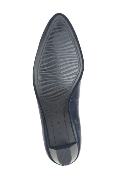 Ara Kelly Pump In Navy