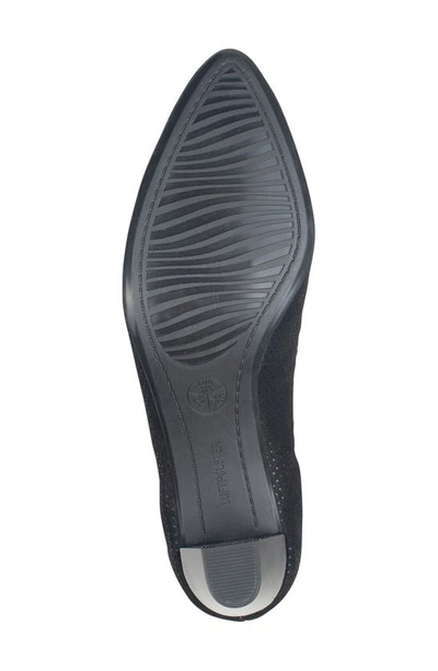 Ara Kelly Pump In Black