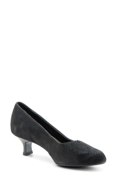 Shop Ara Kit Kitten Heel Pump In Black