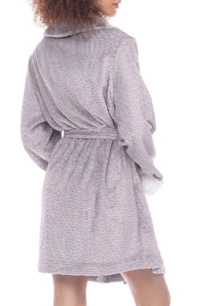 Honeydew Intimates Warm It Up Short Robe In Illusion