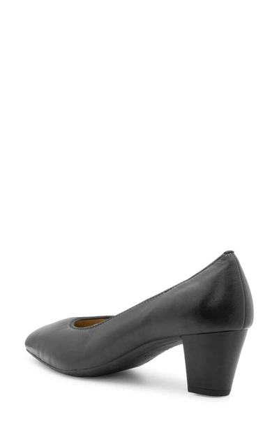 Ara Veda Pump In Black