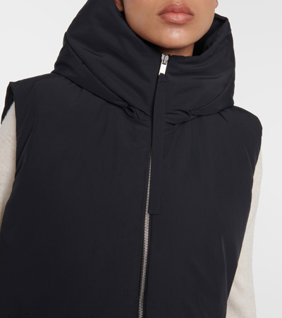Jil Sander Hooded Padded Quilted Sleeveless Vest In Black