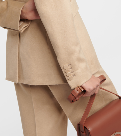 Gabriela Hearst Stephanie Wool-silk-linen Double-breasted Blazer Jacket In Beige