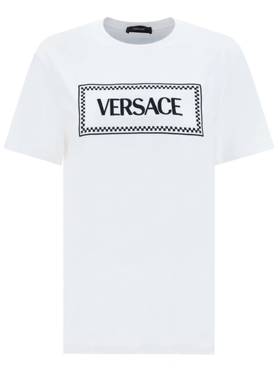 Shop Versace T-shirt In Bianco+nero