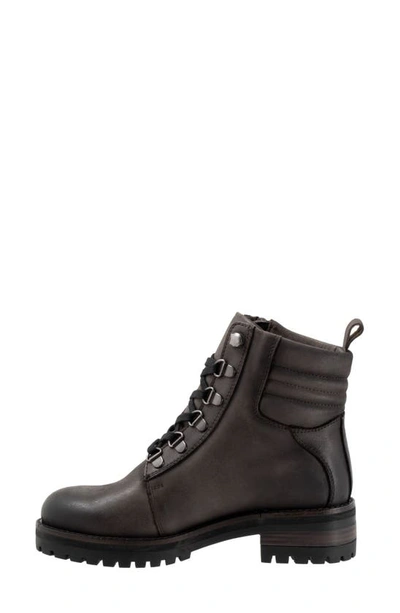 Softwalk Everett Combat Boot In Black Distress