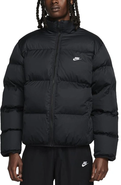 Shop Nike Club Water Repellent Primaloft® Insulated Puffer Jacket In Black/ White