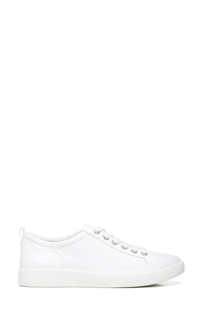 Vionic Winny Sneaker In White