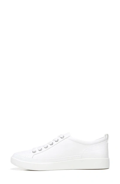 Vionic Winny Sneaker In White