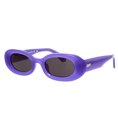 Shop Off-white Sunglasses In Viola