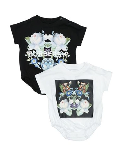 Shop Burberry Newborn Girl Baby Accessories Set White Size 1 Cotton
