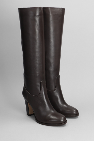 Shop Julie Dee High Heels Boots In Dark Brown Leather