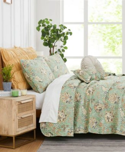 Southshore Fine Linens Jacobean Willow Quilt Set In Red