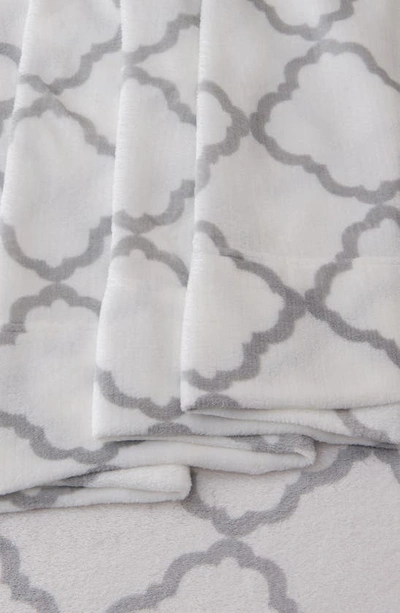 Woven & Weft Printed Plush Velour Sheet Set In Lattice - White / Grey