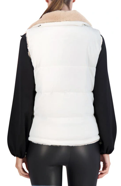 Ookie & Lala Water Resistant Reversible Faux Fur Puffer Vest In Ivory