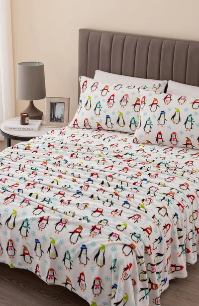 Woven & Weft Printed Plush Velour Sheet Set In Penguins