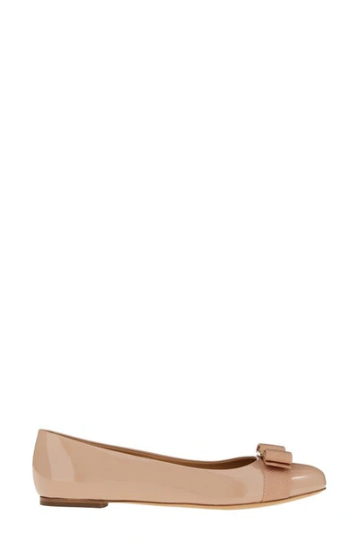 Shop Ferragamo Varina Leather Flat In Amaretti