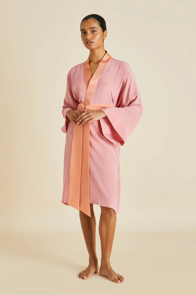 Shop Olivia Von Halle Mimi Pink Robe In Silk Crêpe De Chine