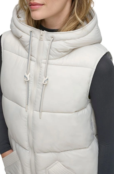 Andrew Marc Kerr Hooded Longline Puffer Vest In Moon