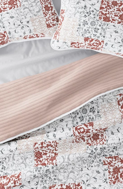 Ienjoy Home 3-piece Scroll Print Quilt Set In Blush