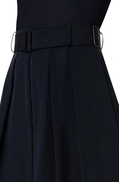 Akris Punto Pleated Taffeta Front-zip Skirt With Belt In Black