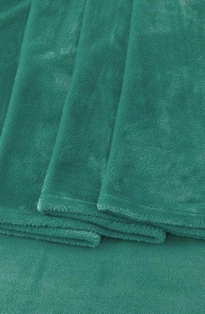 Woven & Weft Solid Plush Velour Sheet Set In Aqua
