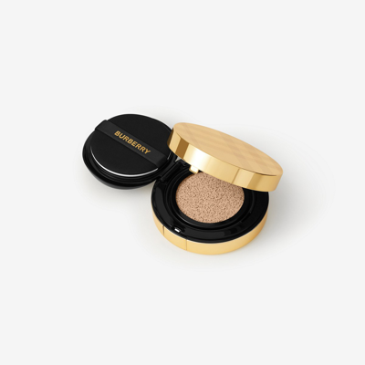 Shop Burberry Ultimate Glow Cushion - 30 Light Neutral