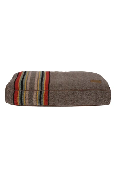 Pendleton Napper Pet Bed In Umber