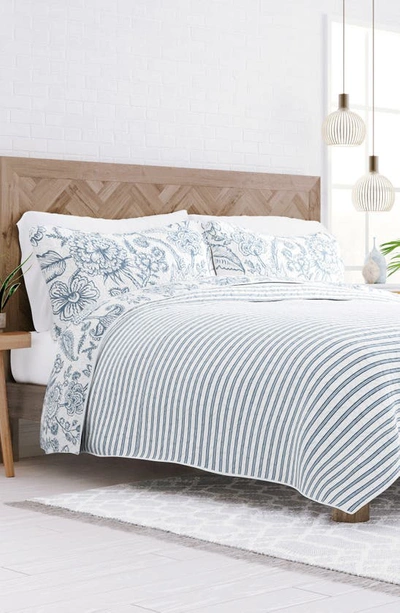 Ienjoy Home All Season Jacobean King 3-piece Down Alternative Reversible Comforter Set In Dusk Blue