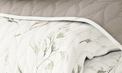 Ienjoy Home All Season Watercolor King 3-piece Down Alternative Reversible Comforter Set In Latte