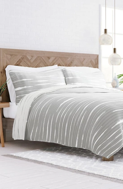 Ienjoy Home Homespun Horizon Reversible Comforter & Shams Set In Light Gray