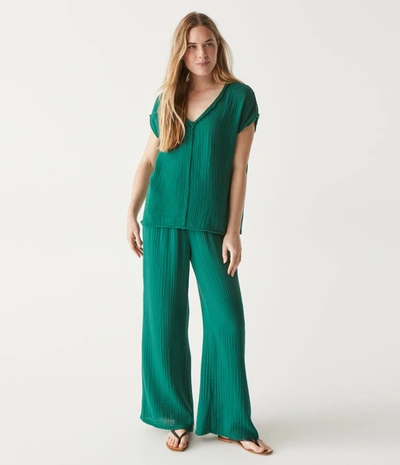 Shop Michael Stars Susie Gauze Pant In Kelly