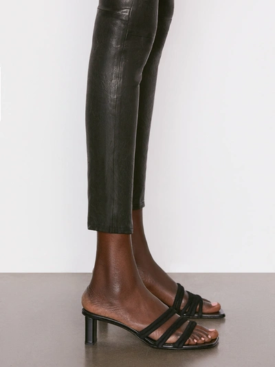 Frame Le Skinny Stretch-leather Pants In Black