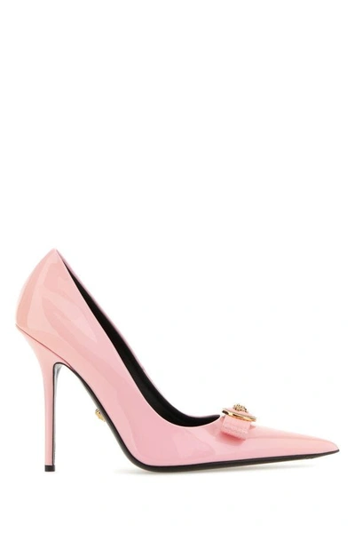 Shop Versace Woman Pink Leather Gianni Pumps