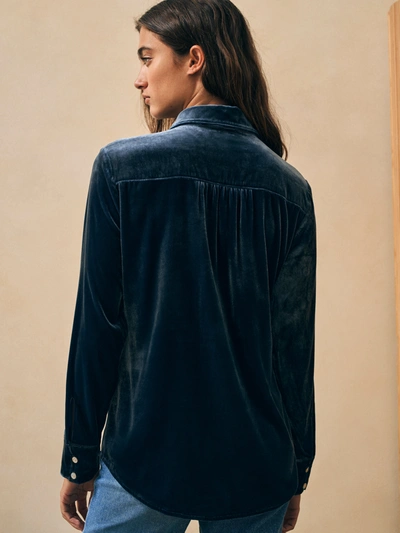 Faherty Stretch Silk Velvet Geneveive Shirt In Navy