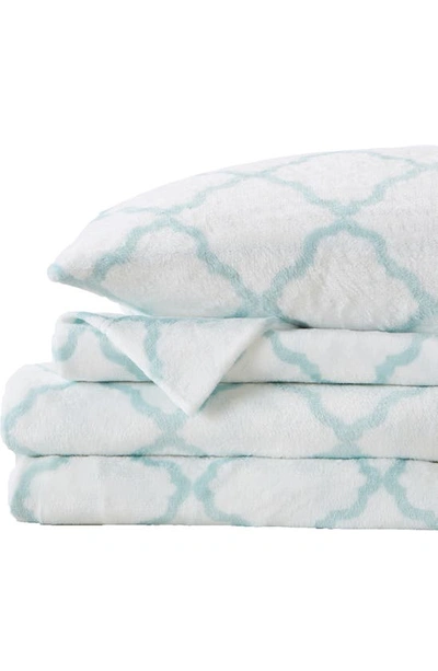Woven & Weft Printed Plush Velour Sheet Set In Lattice - White / Blue