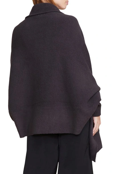 Barefoot Dreams Cozychic™ Blanket Wrap In Carbon