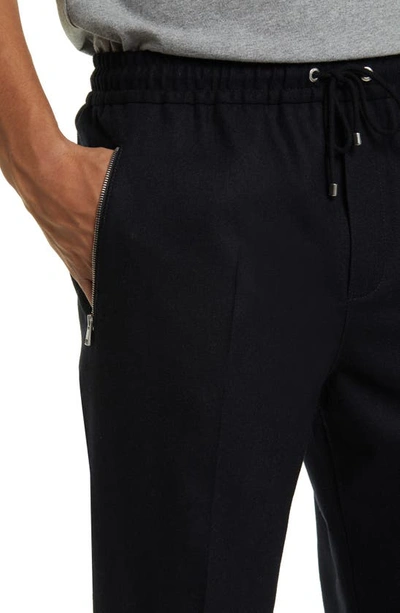 Frame Slim Fit Cargo Jogger Pants In Navy