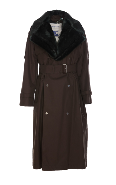 Shop Burberry Kennington Trench In Brown