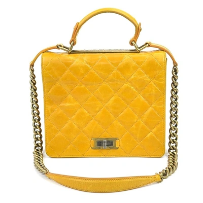 CHANEL Pre-owned Leather Shoulder Bag () In Yellow