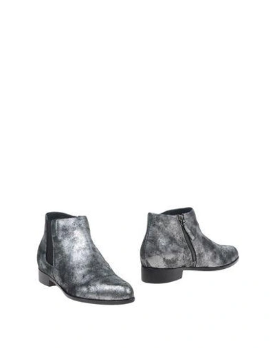 Shop Giuseppe Zanotti Ankle Boot In Lead