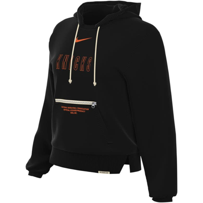 Shop Nike Black New York Knicks Courtside Standard Issue Performance Pullover Hoodie