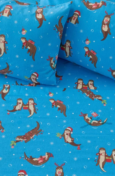 Woven & Weft Holiday Print Turkish Cotton Sheet Set In Otters In Snow