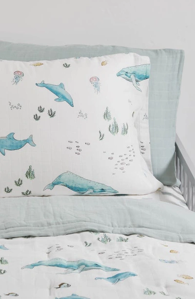 Little Unicorn 2-pack Cotton Muslin Pillowcase In Whales