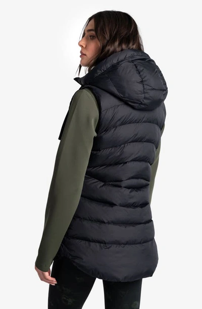 Lole Transition Vest In Black Beauty