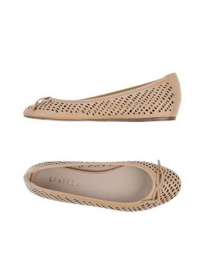 Shop Le Silla Pump In Beige