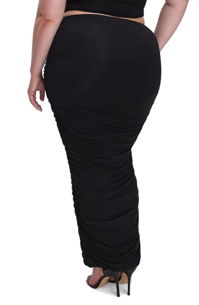 Shop Good American Super Stretch Ruched Maxi Skirt In Black001