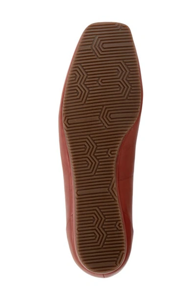 Softwalk Vista Loafer In Rust